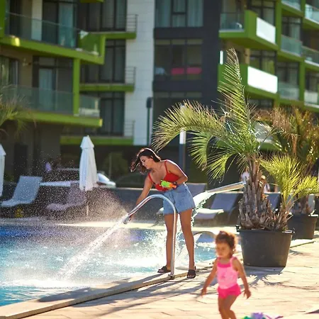 Sunshine Alezzi Beach 아파트 *
