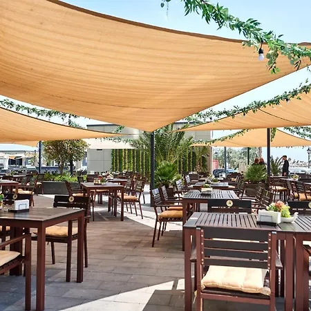 Sunshine Alezzi Beach 아파트 *
