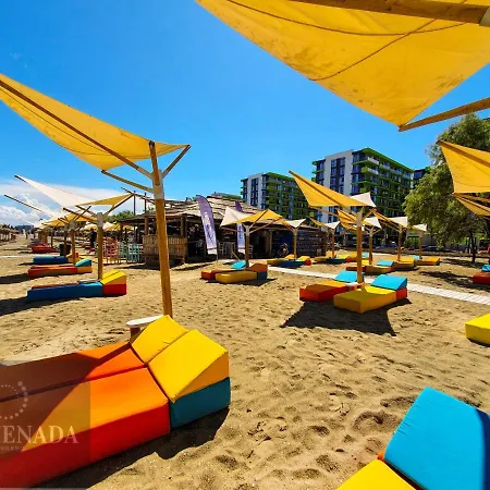 아파트 Sunshine Alezzi Beach *